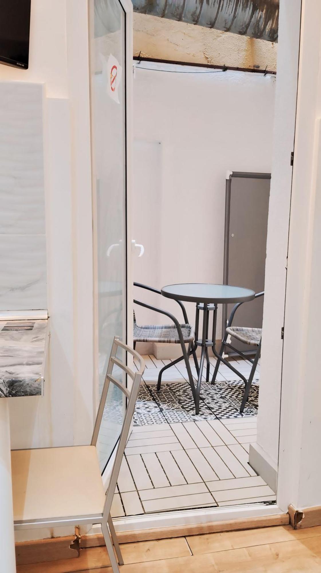 Centrico Apartamento Con Patio Мадрид Екстериор снимка