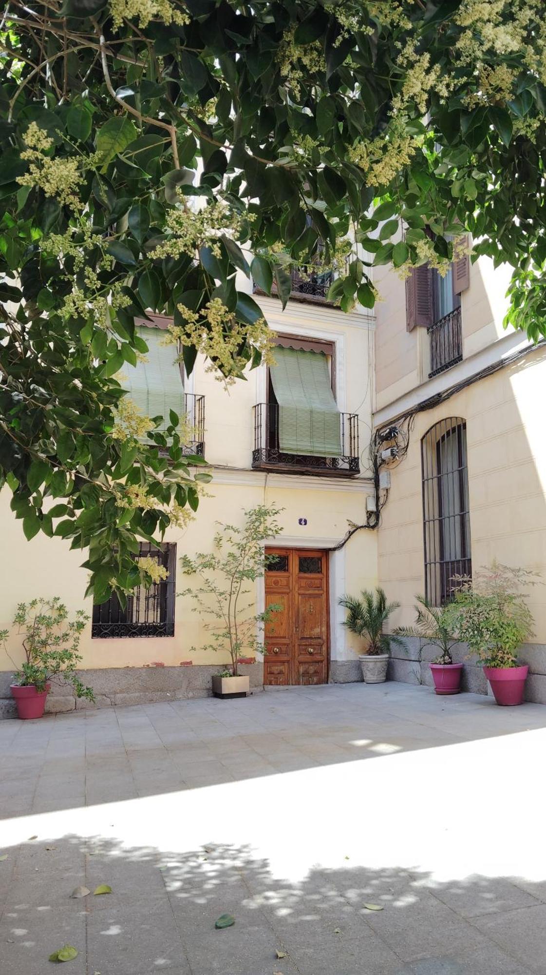 Centrico Apartamento Con Patio Мадрид Екстериор снимка